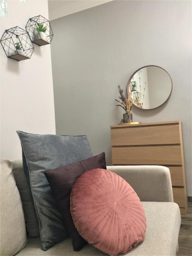 Magnolia Apartman Lägenhet Sopron Exteriör bild